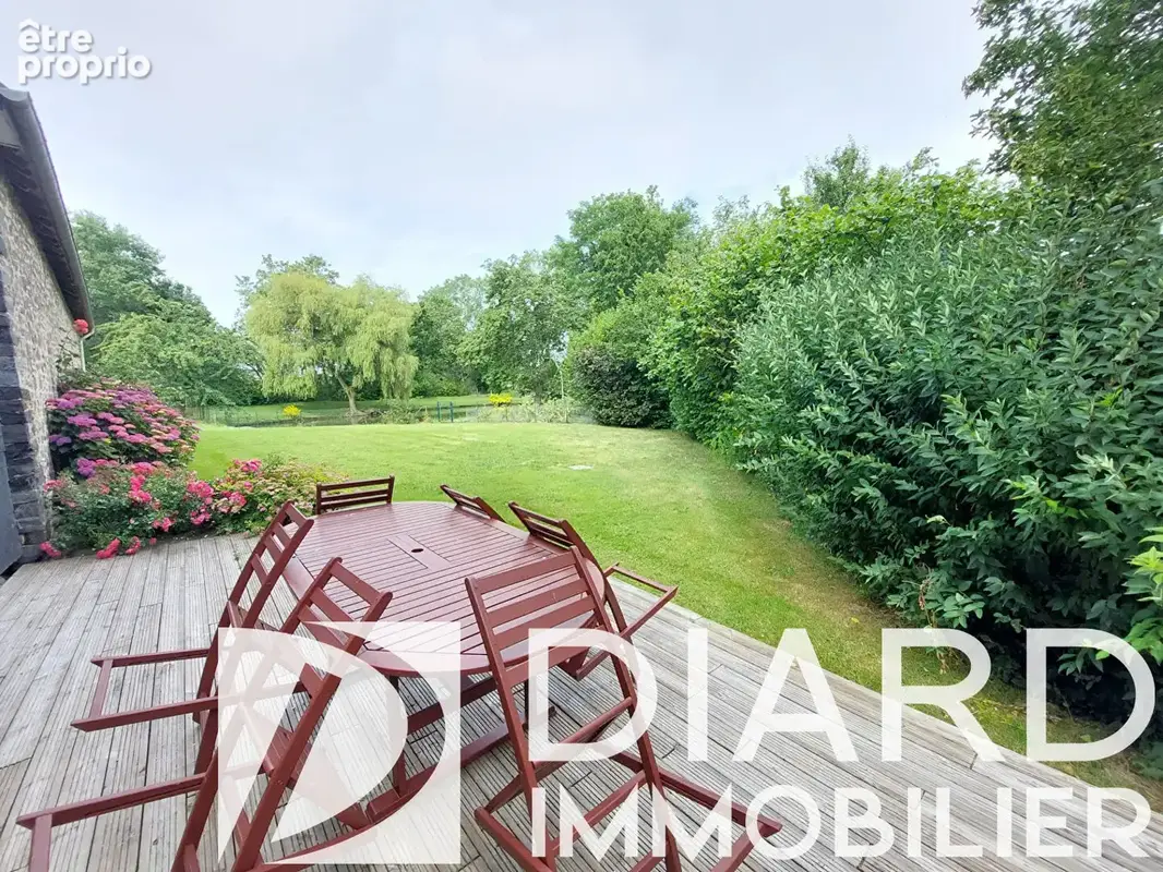 Propriété 201 m² , dépendances et plan d'eau - photo 2