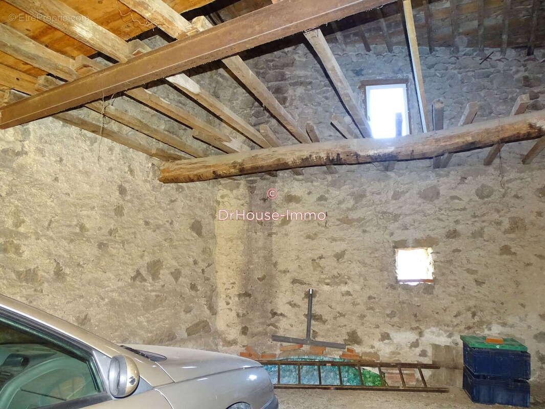 Commerce 65 m² à Lansac  - photo 30