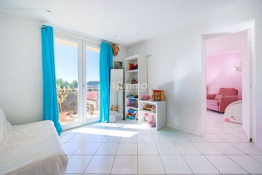 Appartement à MARSEILLE-11E