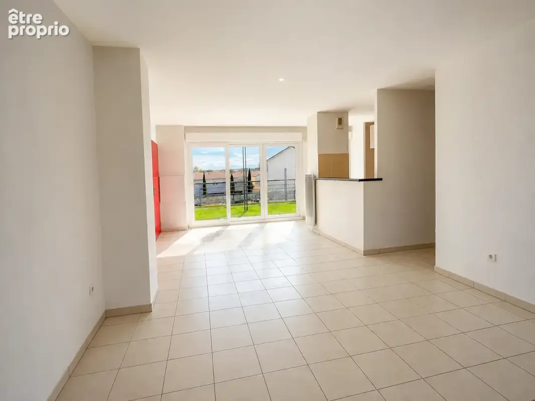 Appartement traversant T5 avec terrasse et 3 parkings - photo 4
