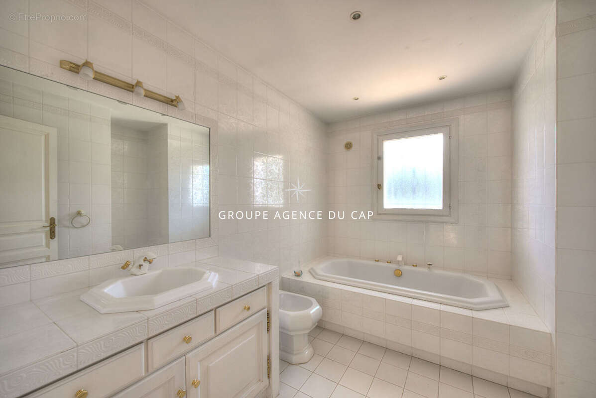 Maison à SAINT-RAPHAEL