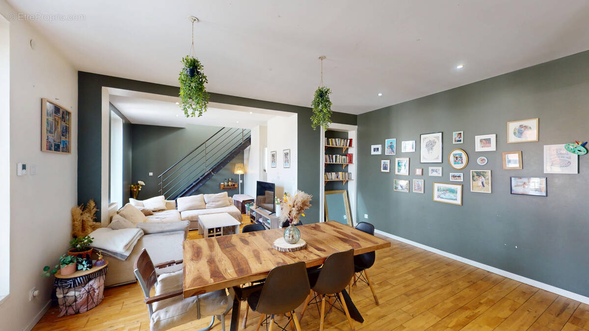 Appartement à FIRMINY