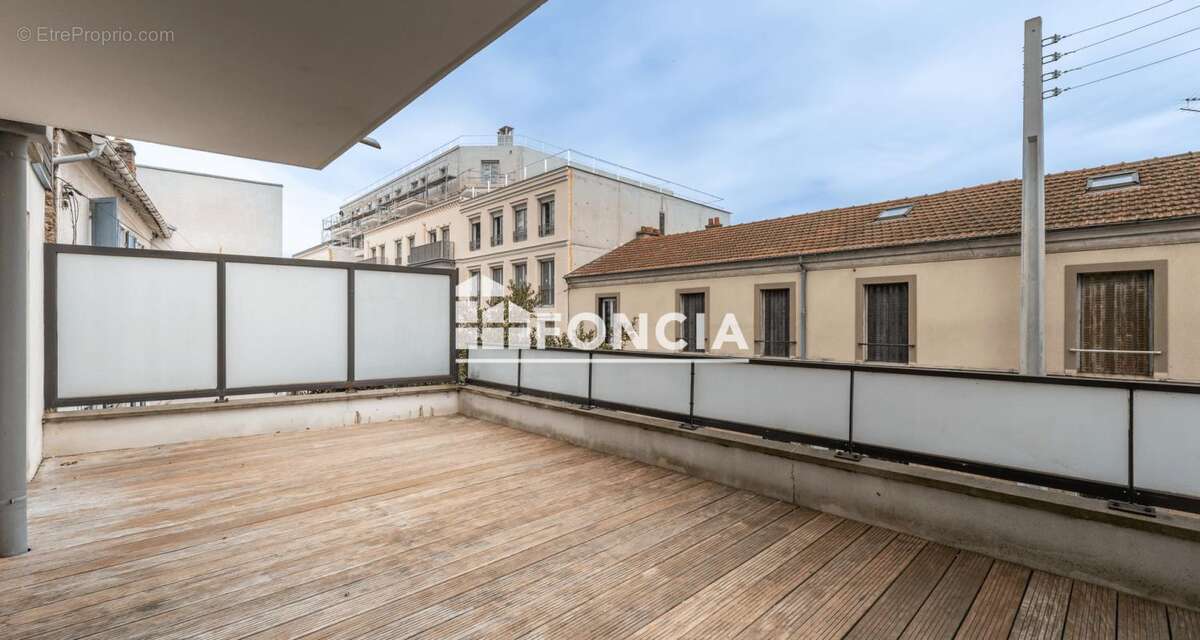 Appartement à LE BOURGET