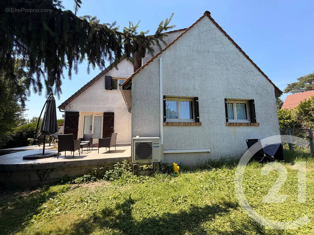 Maison à DAMMARTIN-EN-GOELE