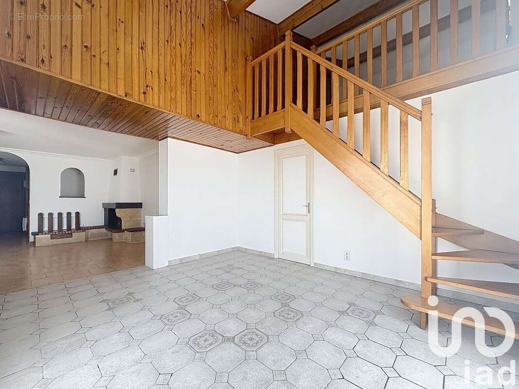 Photo 3 - Maison à CORNEILHAN