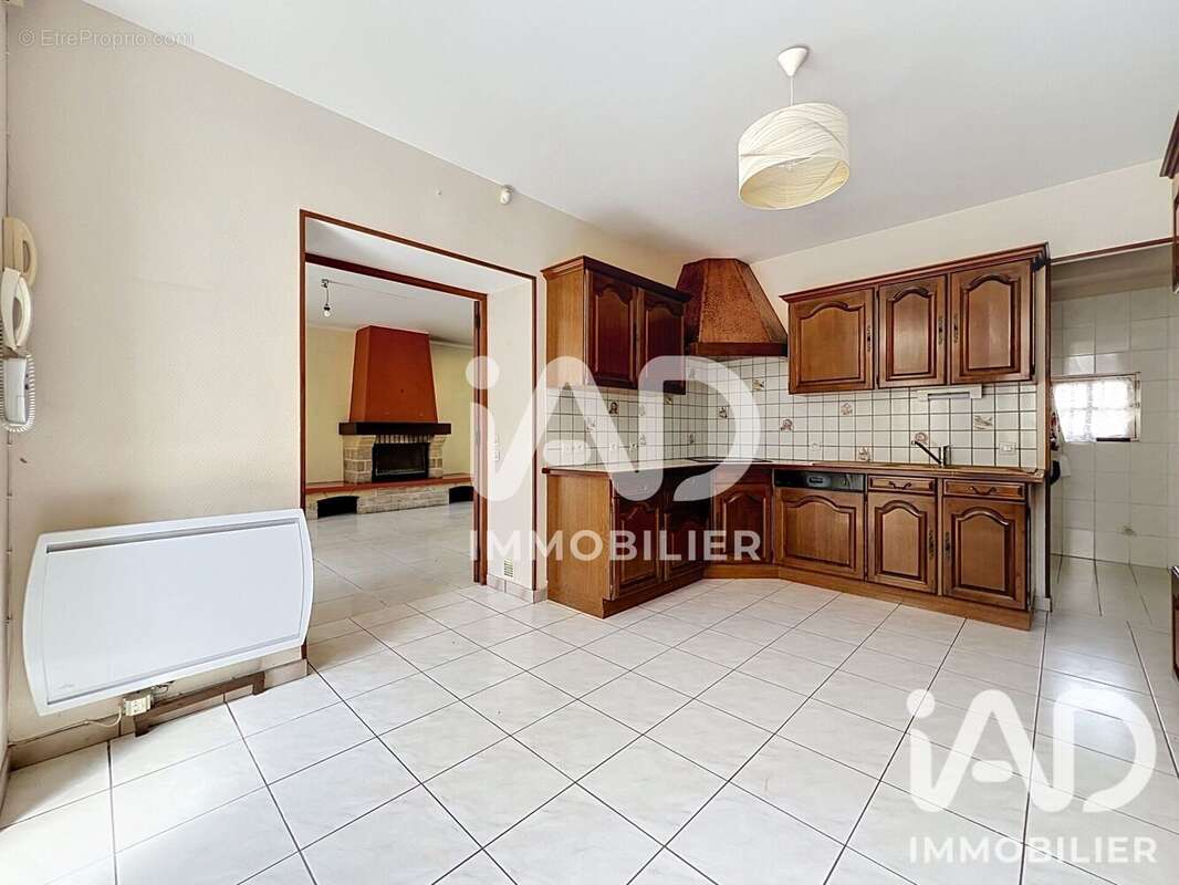 Maison 150 m² à Liverdy-En-Brie  - photo 4