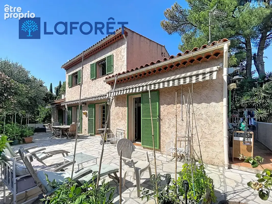 Maison Cagnes Sur Mer 9 pièce(s) 200 m2 - photo 3