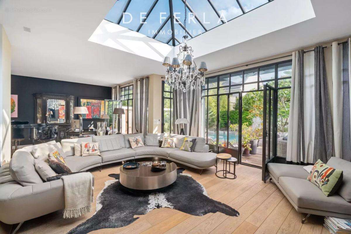 Maison à SAINT-MAUR-DES-FOSSES