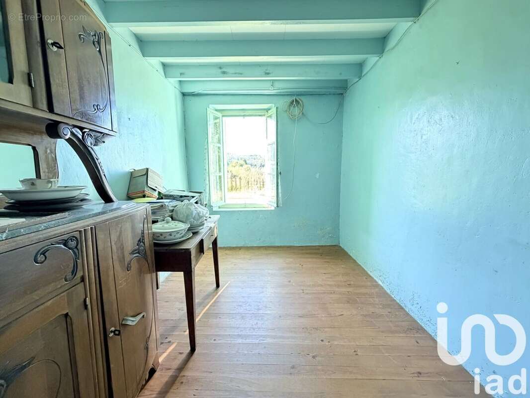 Maison 55 m² à Saint-Martin-Sainte-Catherine  - photo 6