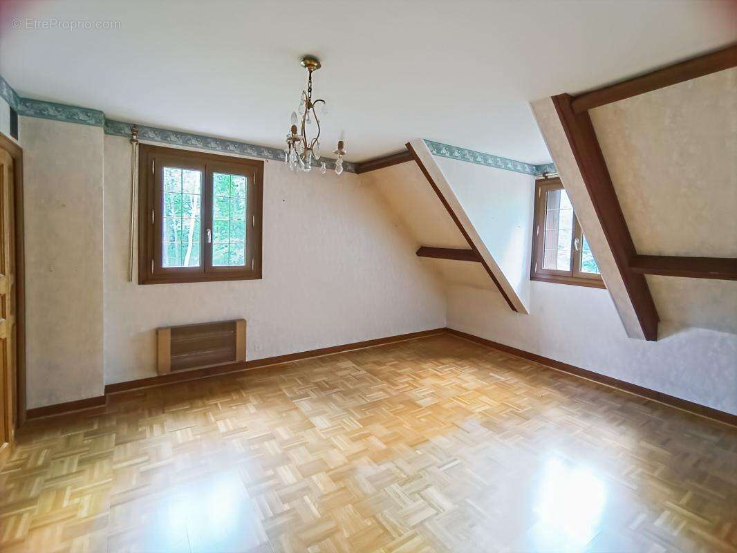 Maison à LIGNY-LE-RIBAULT