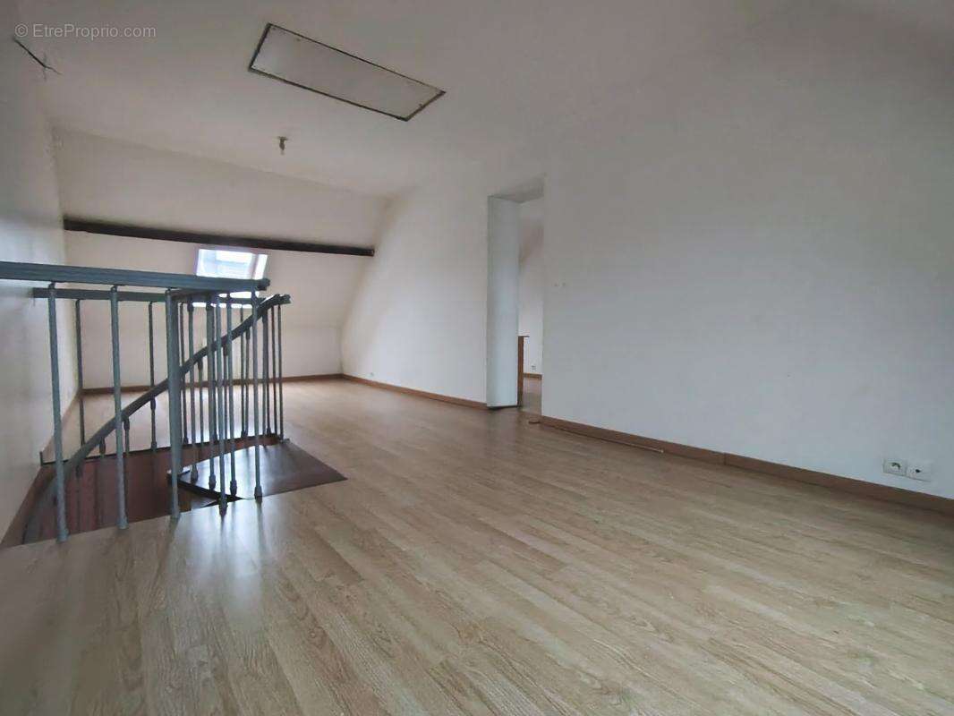 Maison à SIN-LE-NOBLE