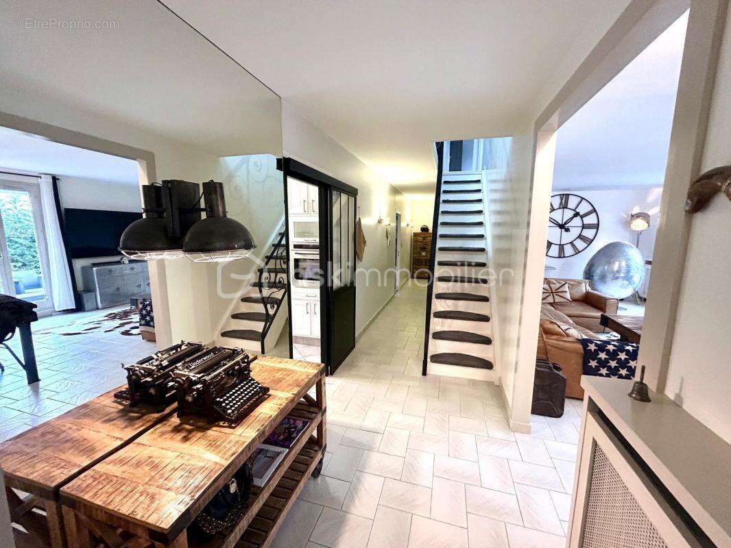 Maison à LONGJUMEAU