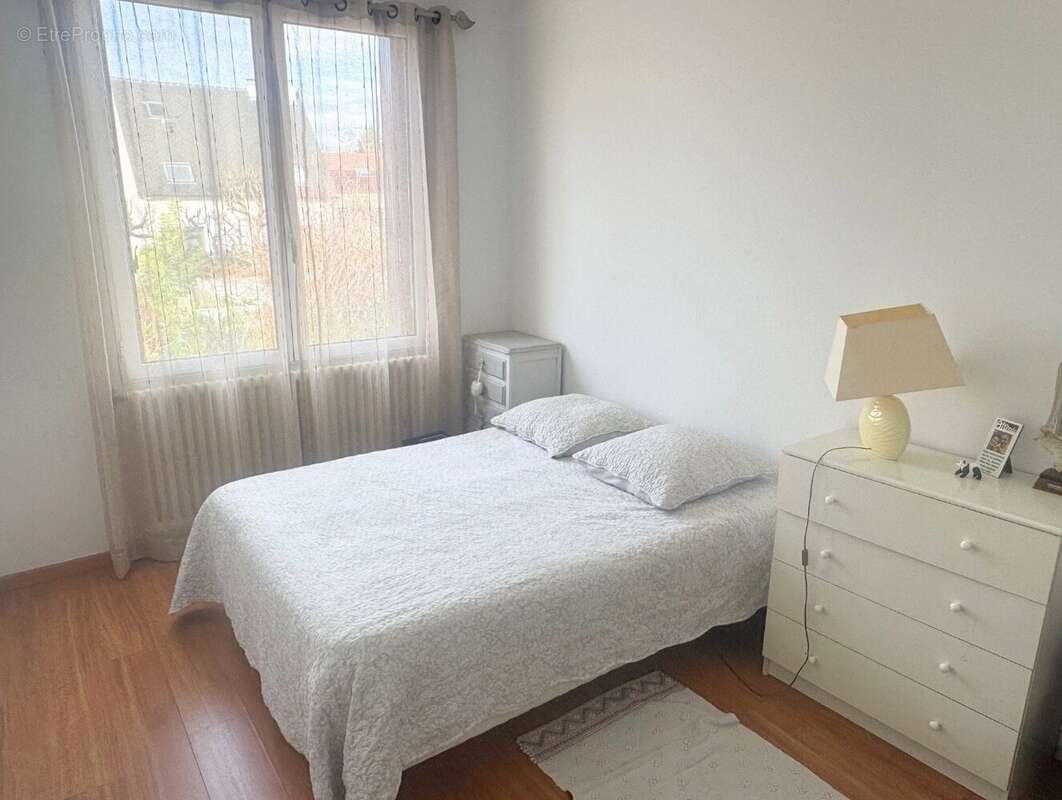 Maison à SARTROUVILLE