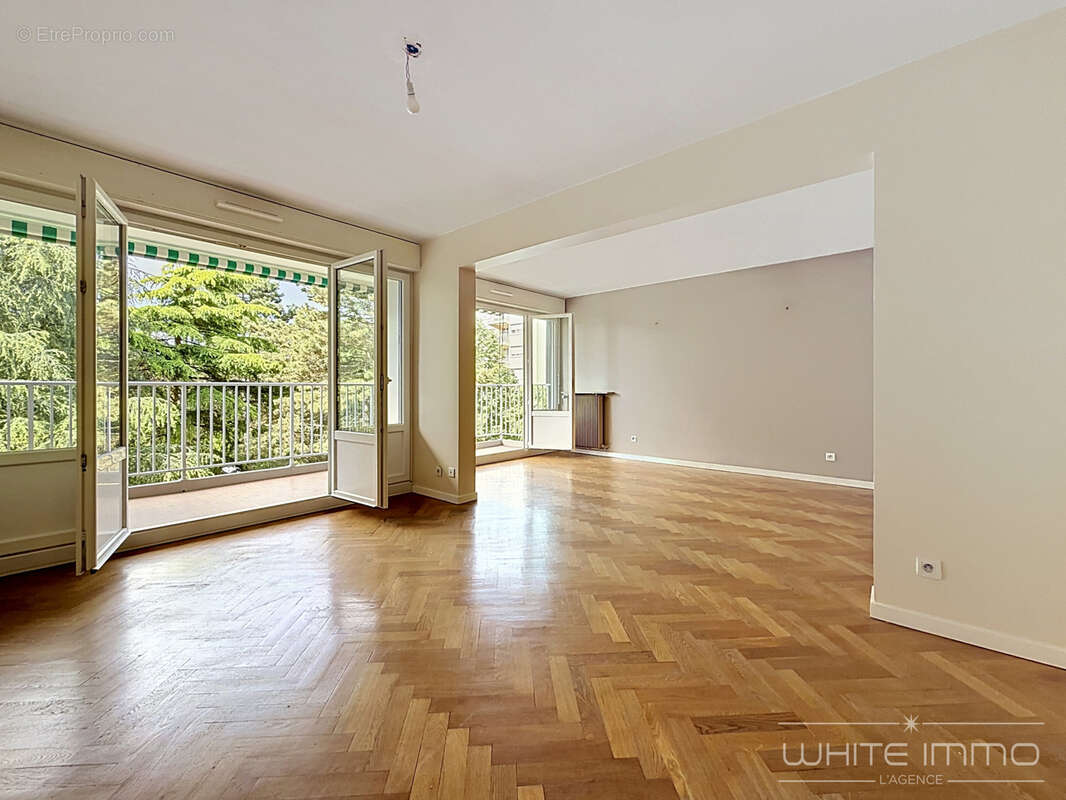 Appartement à SAINTE-FOY-LES-LYON
