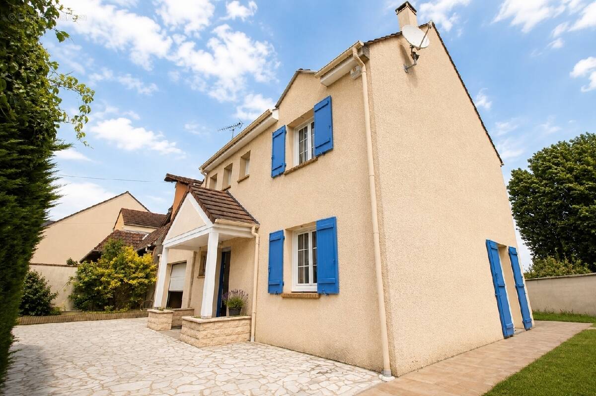 Maison à VILLECRESNES