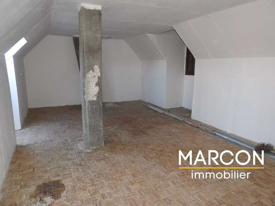 Maison à GENTIOUX-PIGEROLLES