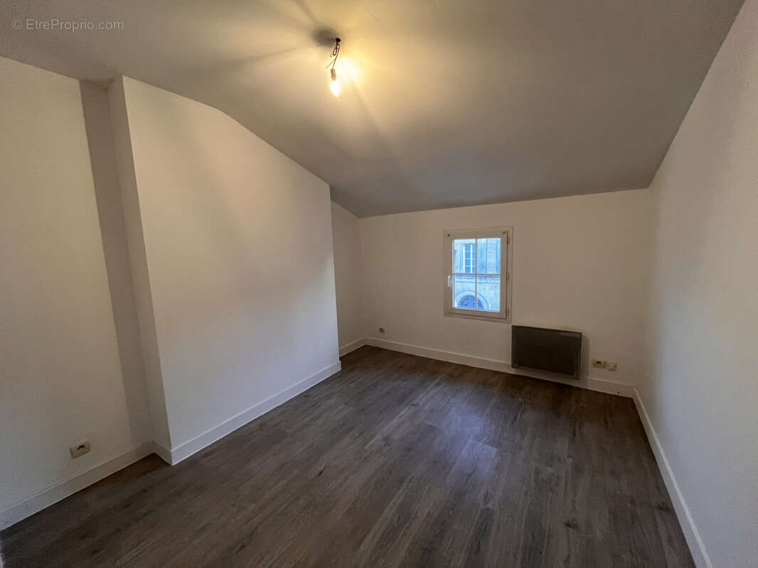Appartement à COGNAC