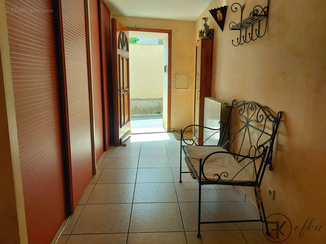 Maison à VILLENEUVE-LES-MAGUELONE
