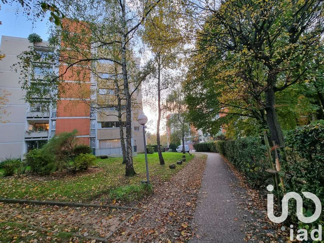 Photo 4 - Appartement à SUCY-EN-BRIE