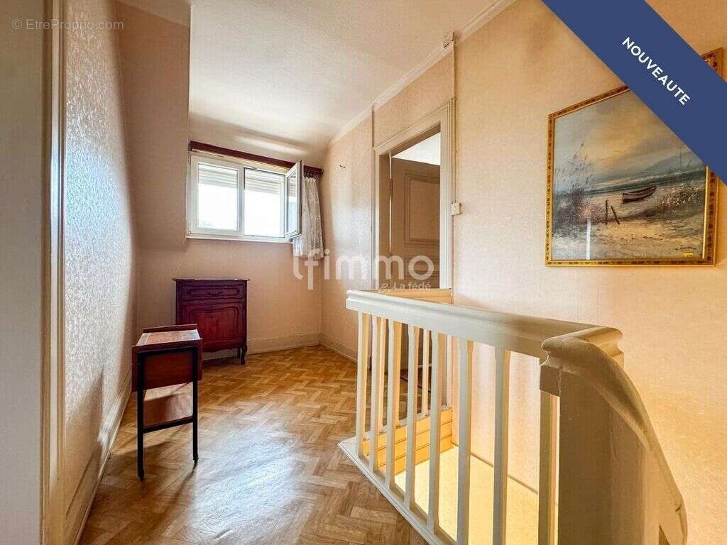 maison mitoyenne 4 pièces sur 8 ares de terrain - photo 9