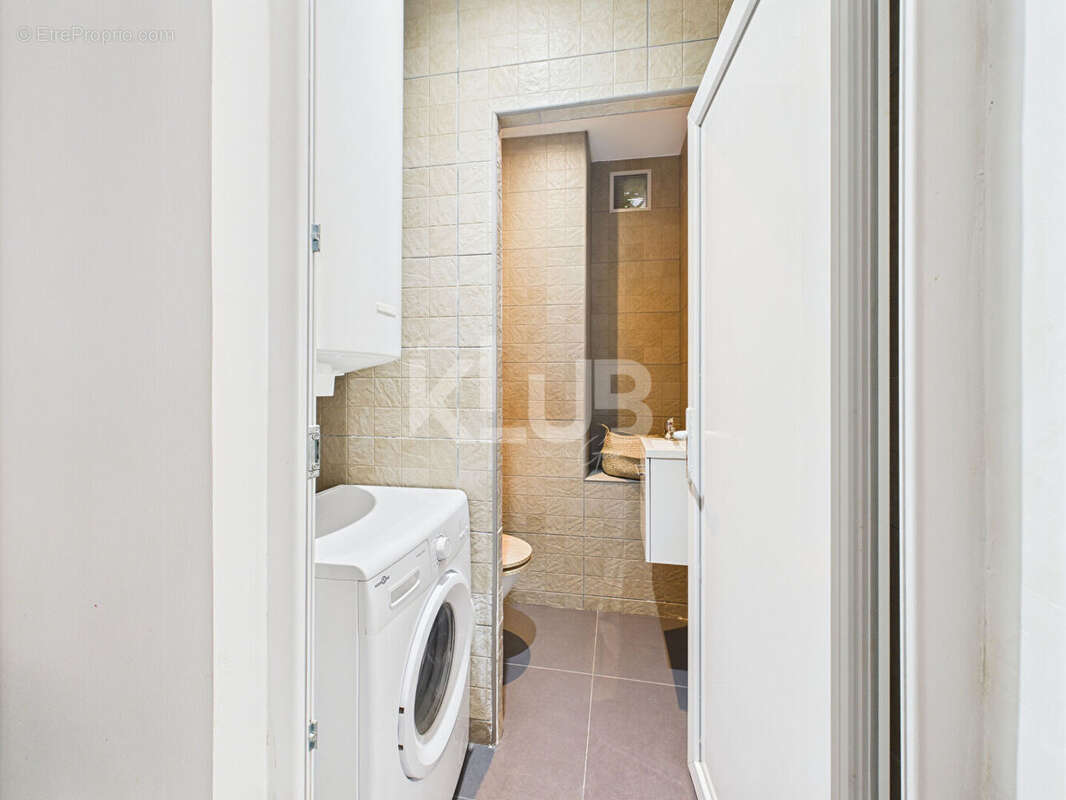 Appartement à MARSEILLE-8E