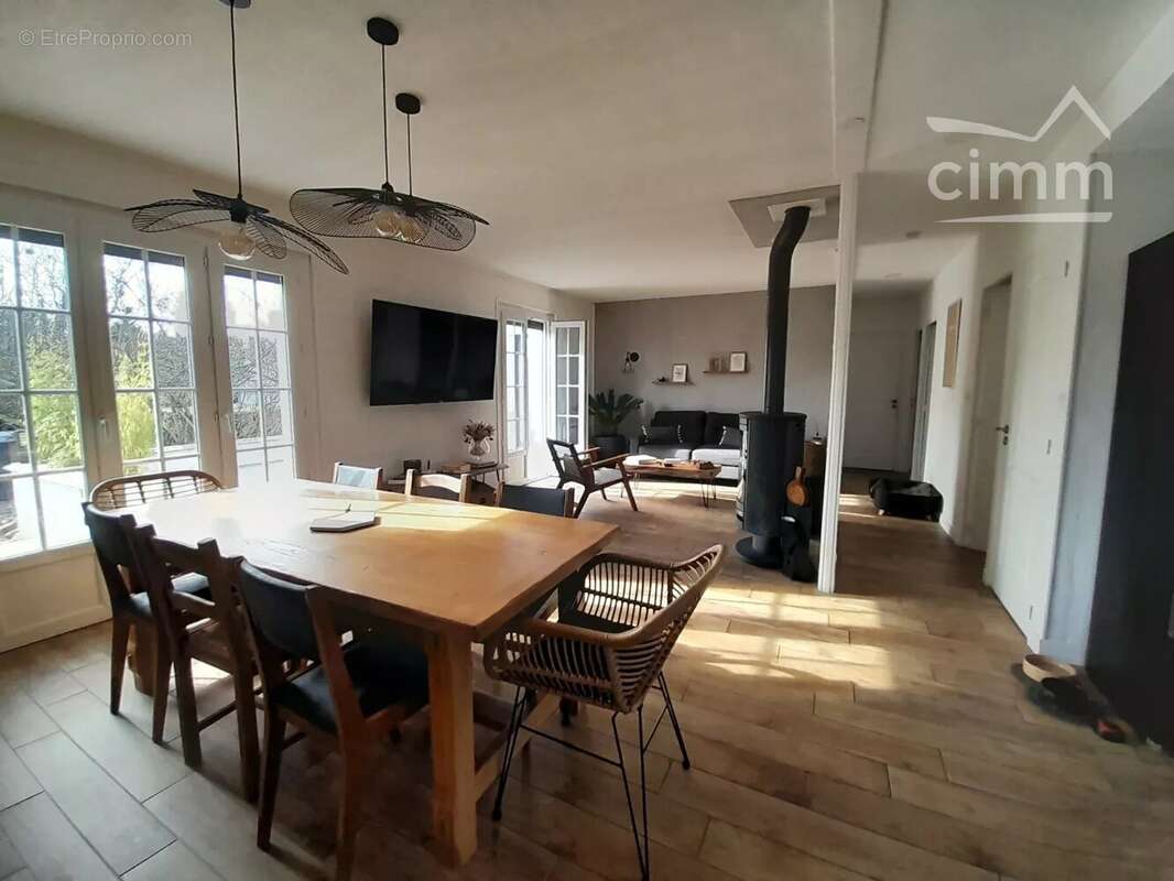 Maison à CHOUZY-SUR-CISSE