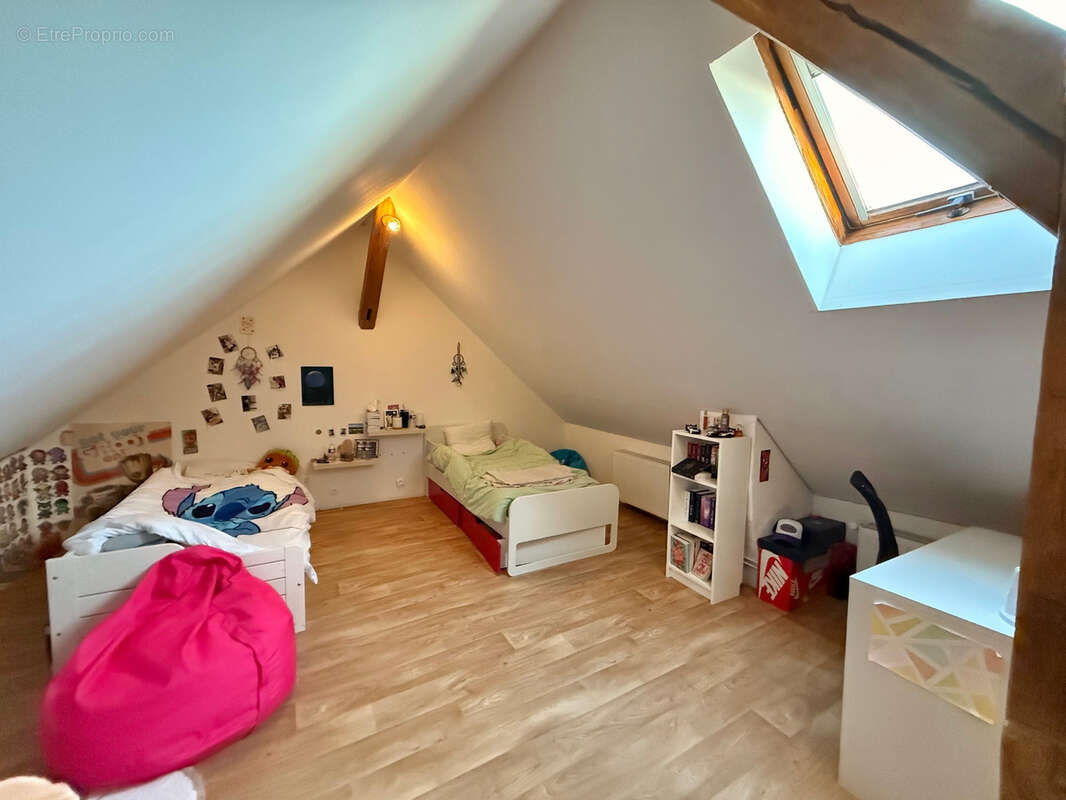 Maison à HOUDAN