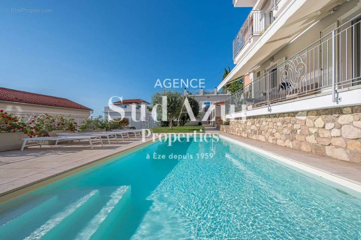Appartement à ROQUEBRUNE-CAP-MARTIN