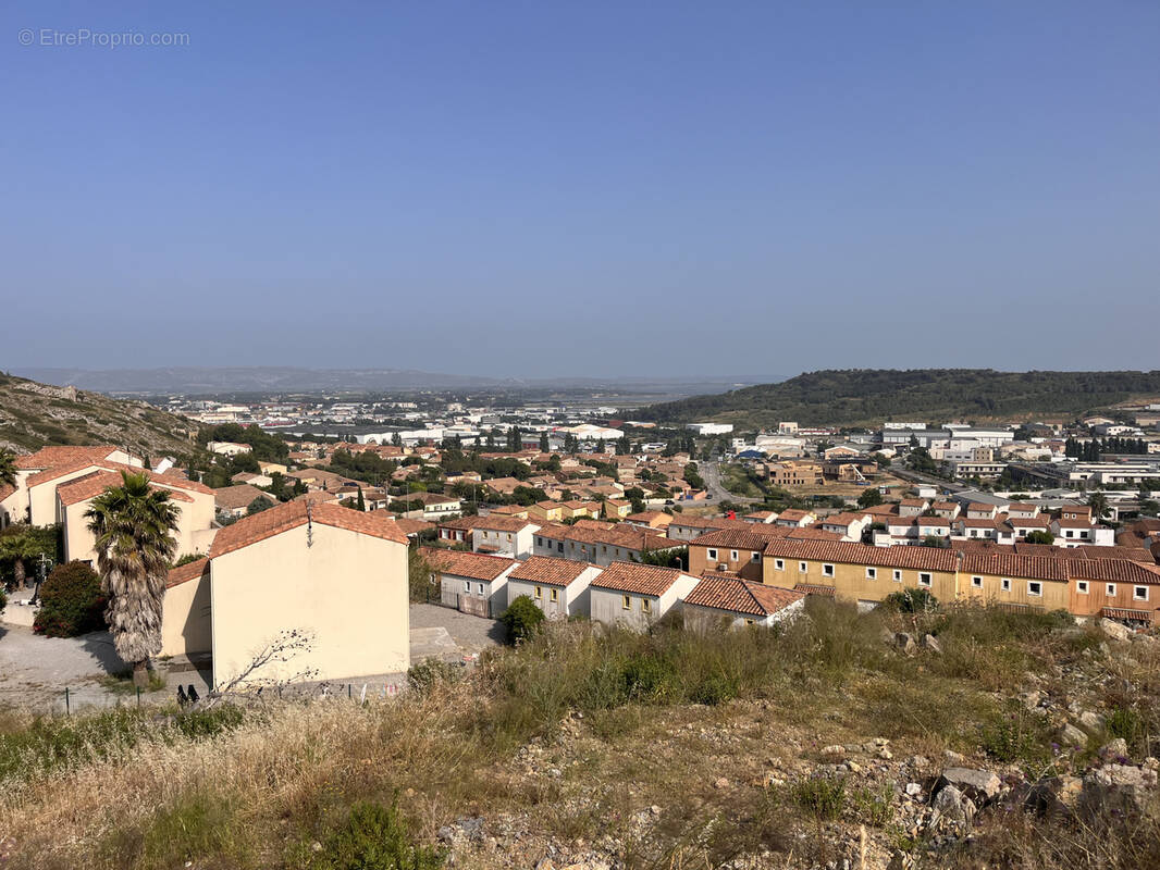Terrain à NARBONNE