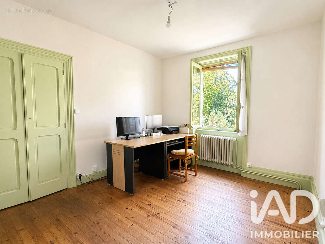 Maison 104 m² à Tassin-La-Demi-Lune  - photo 7