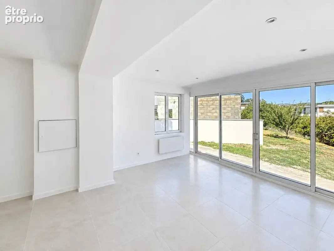 Photo Maison à Charbonnieres-Les-Bains au prix de 315 000€