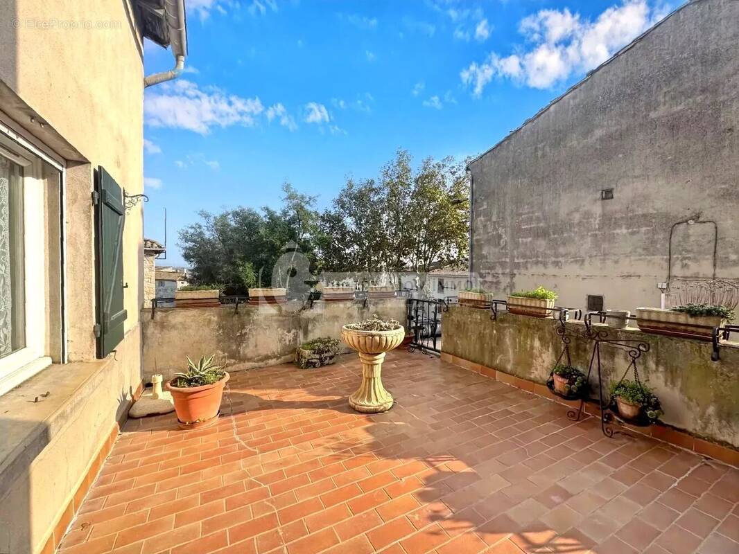 Maison à BELLEGARDE