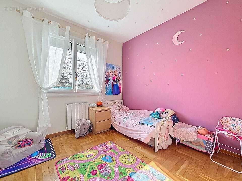 Maison à LUZINAY