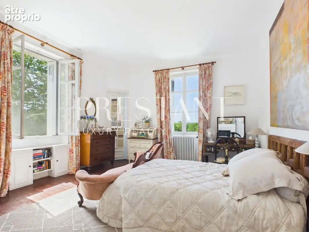 Château à vendre près de Bayonne- Demeure de caractère avec parc, piscine et tennis. - photo 16