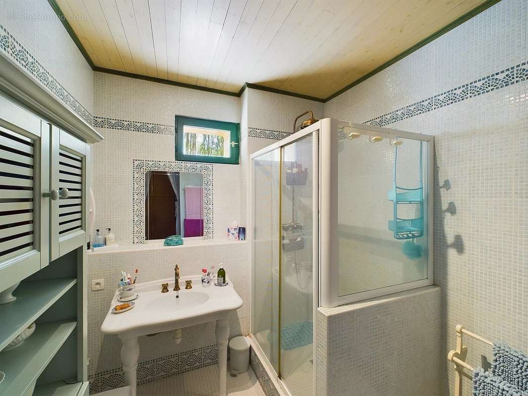 Maison à TOMBEBOEUF