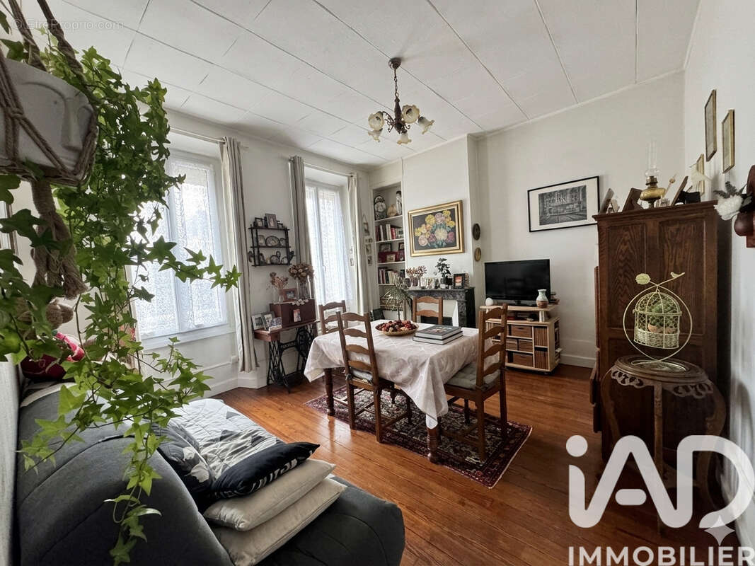 Photo 9 - Appartement à SENS