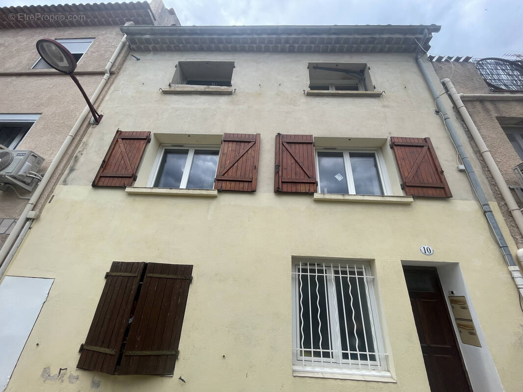 Appartement à LA CRAU
