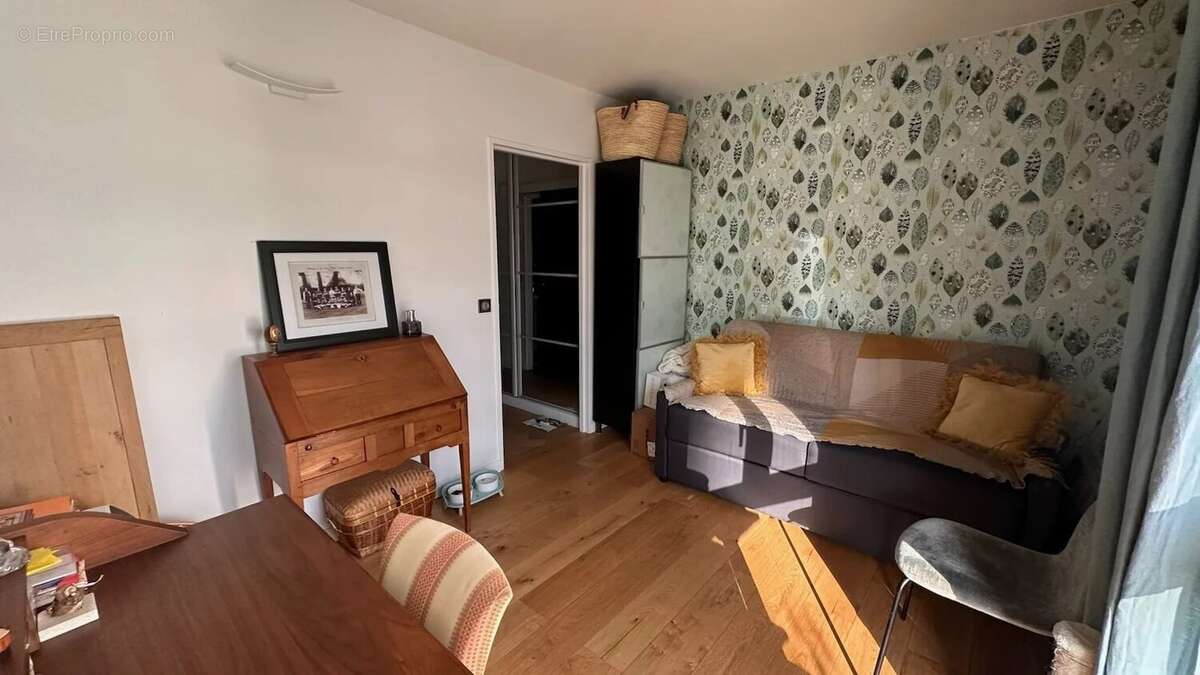 RARE PASSY-RANELAGH : Bel appartement avec terrasse de 23 m², rénové 3 chambres en suite avec chacune leur salle d'eau-wc - photo 13