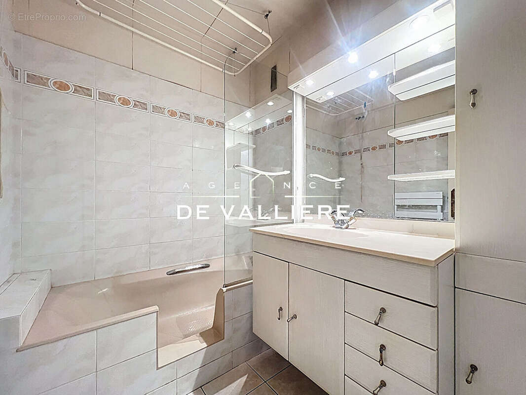 Appartement à NANTERRE