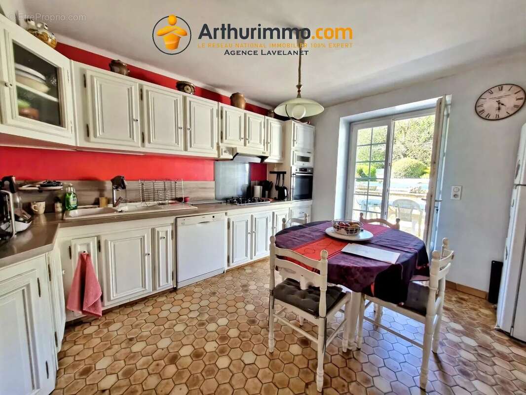 Maison à FOUGAX-ET-BARRINEUF