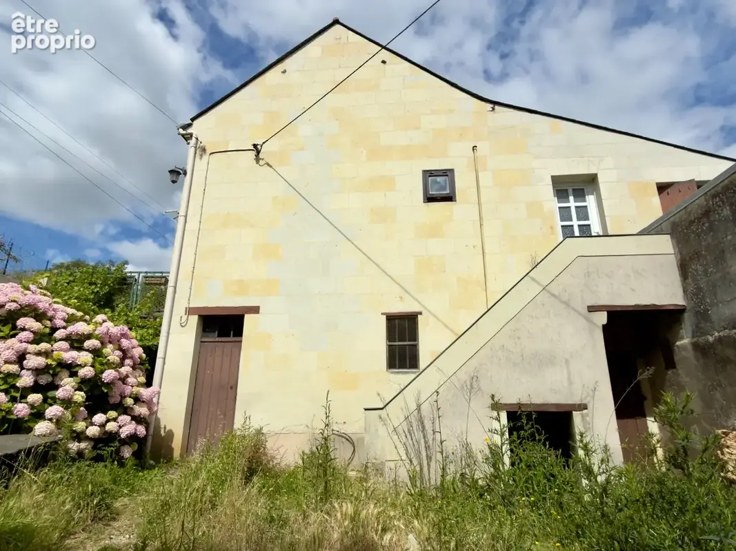 LES ROSIERS SUR LOIRE, Maison en pierre à rénover de 84m²/120m² développables avec dépendances et jardin - photo 19
