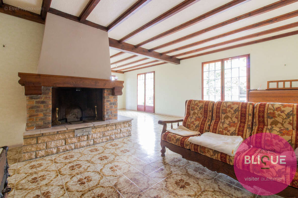 Maison à LAITRE-SOUS-AMANCE