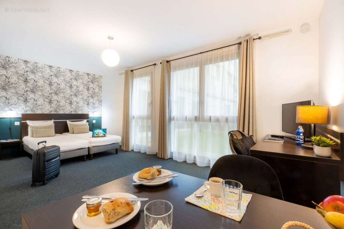 INVESTISSEMENT LOCATIF  TOULOUSE - Résidence Nemea Appart Hotel Toulouse Aéroport*** - 7.84%  de rentabilité. - photo 2