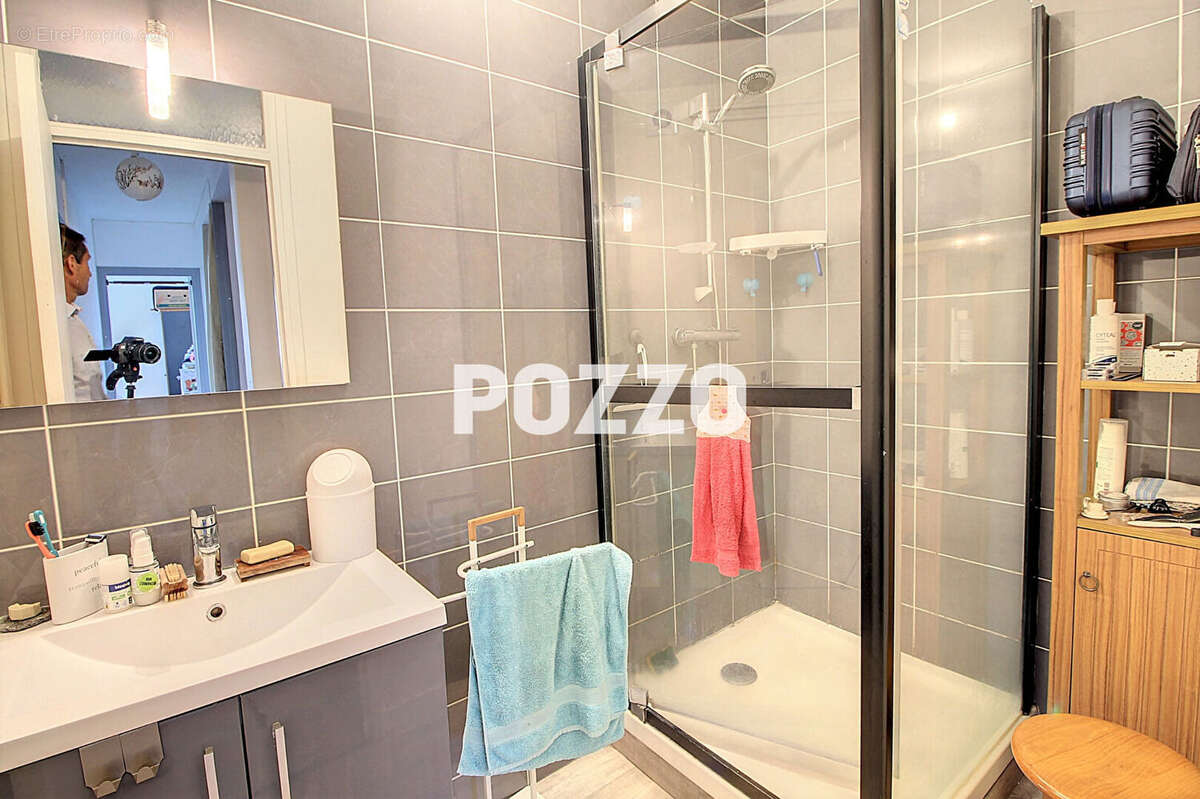 VENTE : appartement F3 (71,92 m² Carrez) à GRANVILLE - photo 7