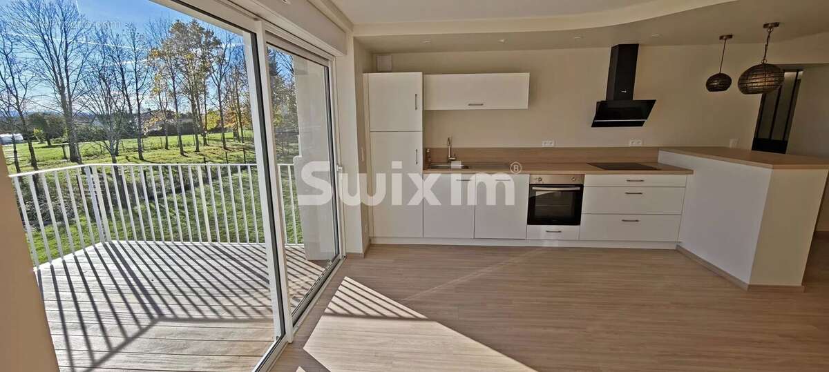 Appartement à LE DESCHAUX