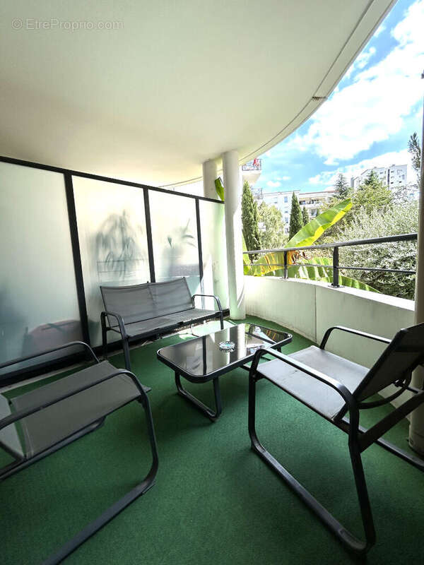 Appartement à TASSIN-LA-DEMI-LUNE