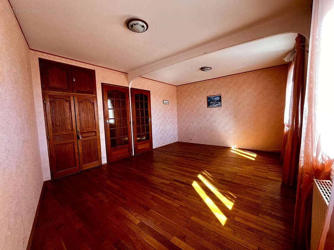 Maison à SAINTE-PAZANNE