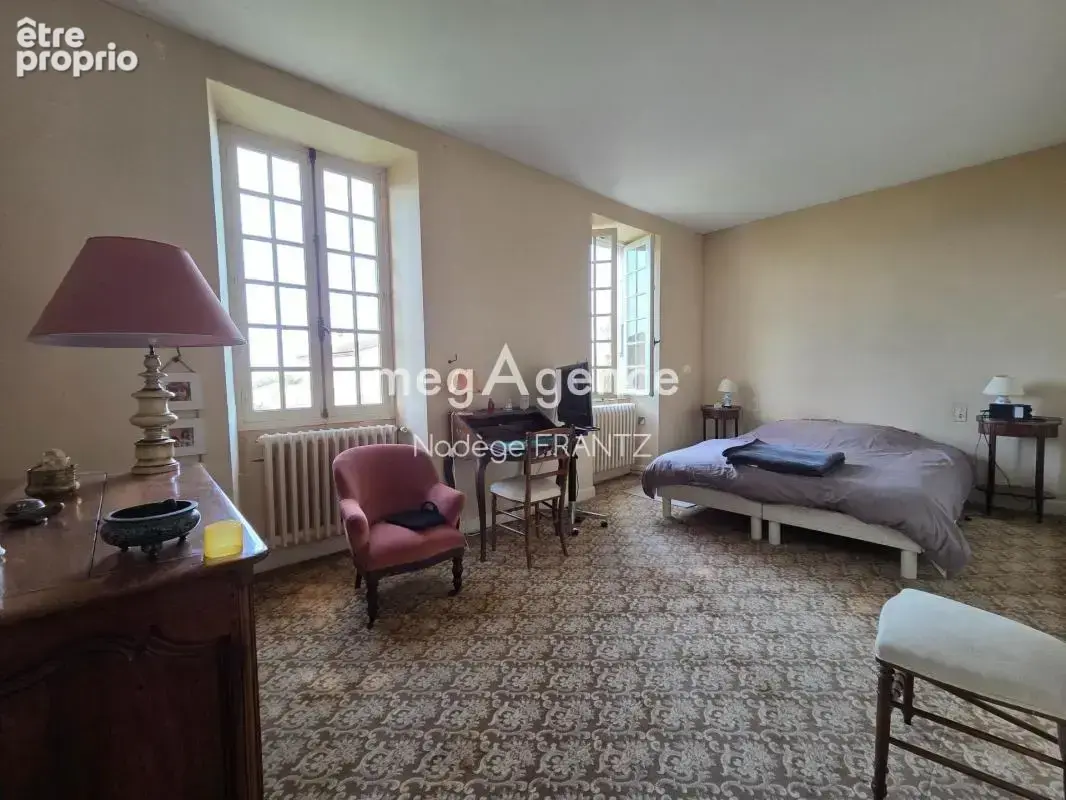 Essouvert (17400) – propriété de caractère avec deux maisons indépendantes, dépendances et terrain de 5 000 m² - photo 14