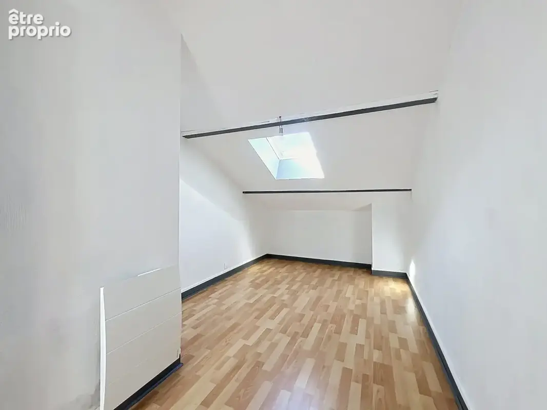 Appartement rénové   4 chambres   Centre-ville - photo 4