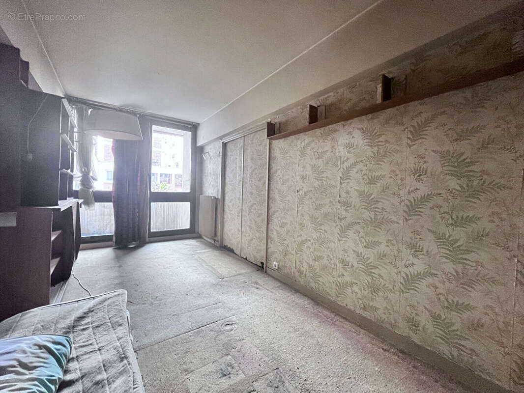 Appartement à PARIS-10E